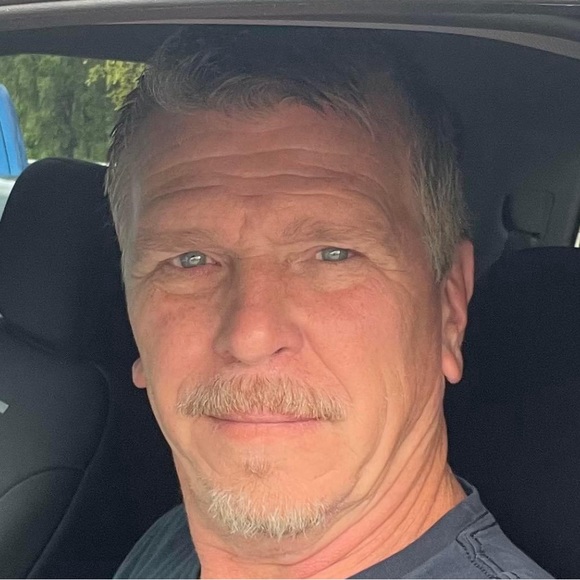 Meet your Posher, Cordell - Picture 1 of 1